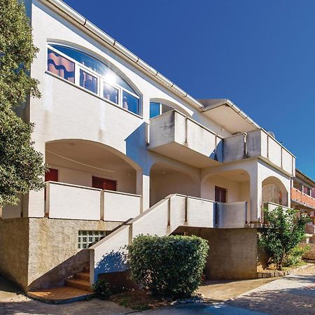 Lovely Apartment In Mandre With Wifi Exterior foto